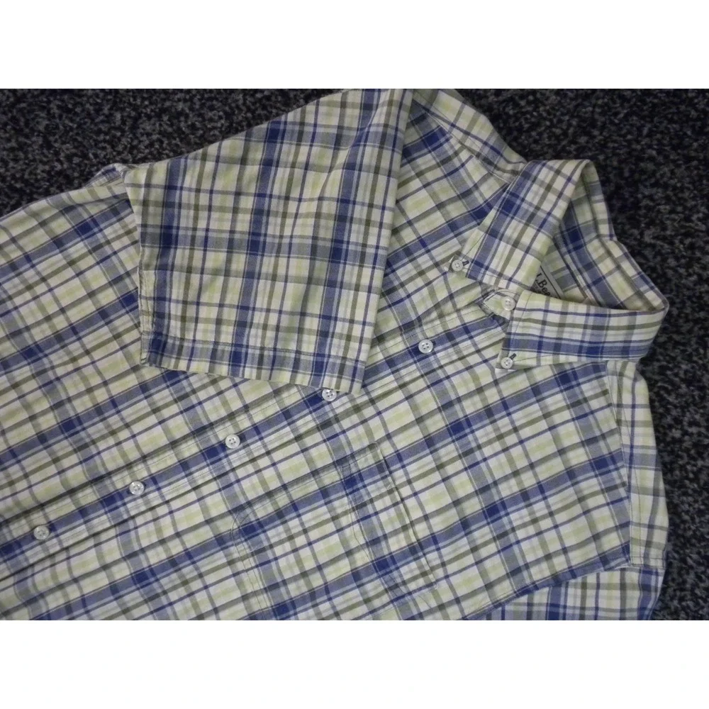 L.L. Bean‎ Shirt Mens S Green Blue Plaid Button Up Short Sleeve Camp Outdoor